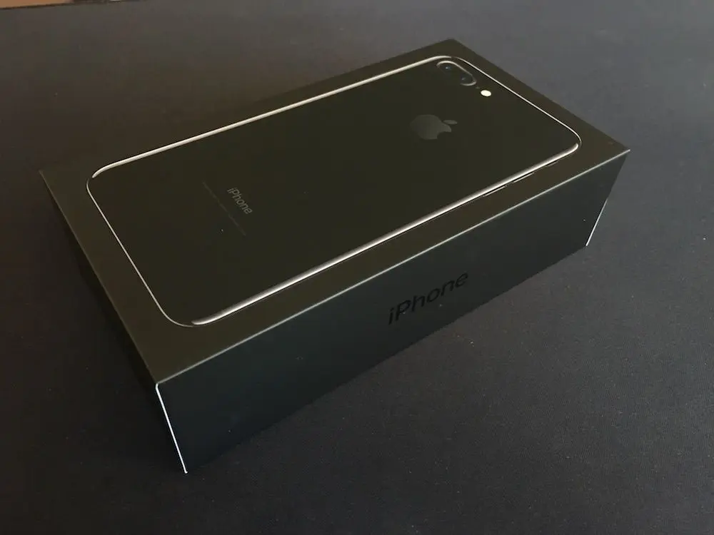 caja iphone 7 plus jet black
