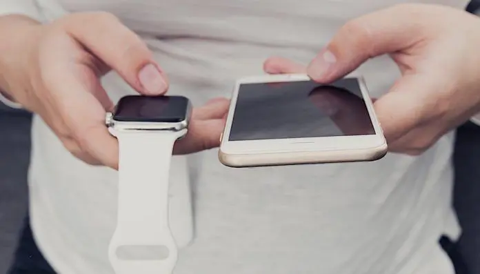 transferir llamada apple watch iphone
