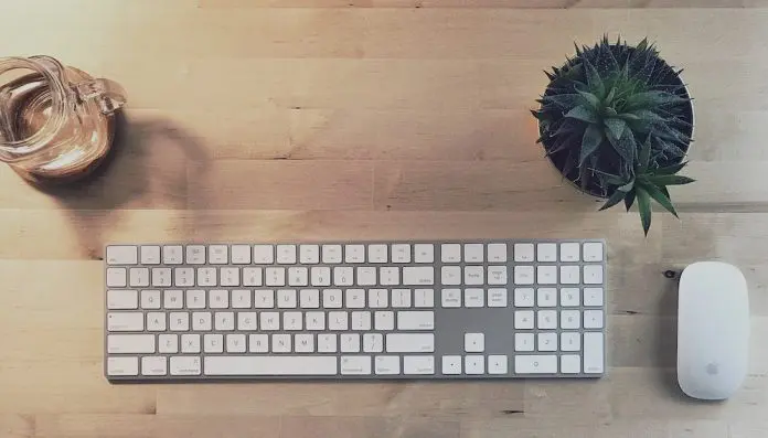 cambiar de nombre un Magic Keyboard