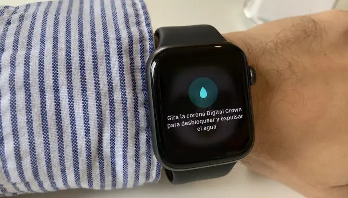 expulsar agua apple watch