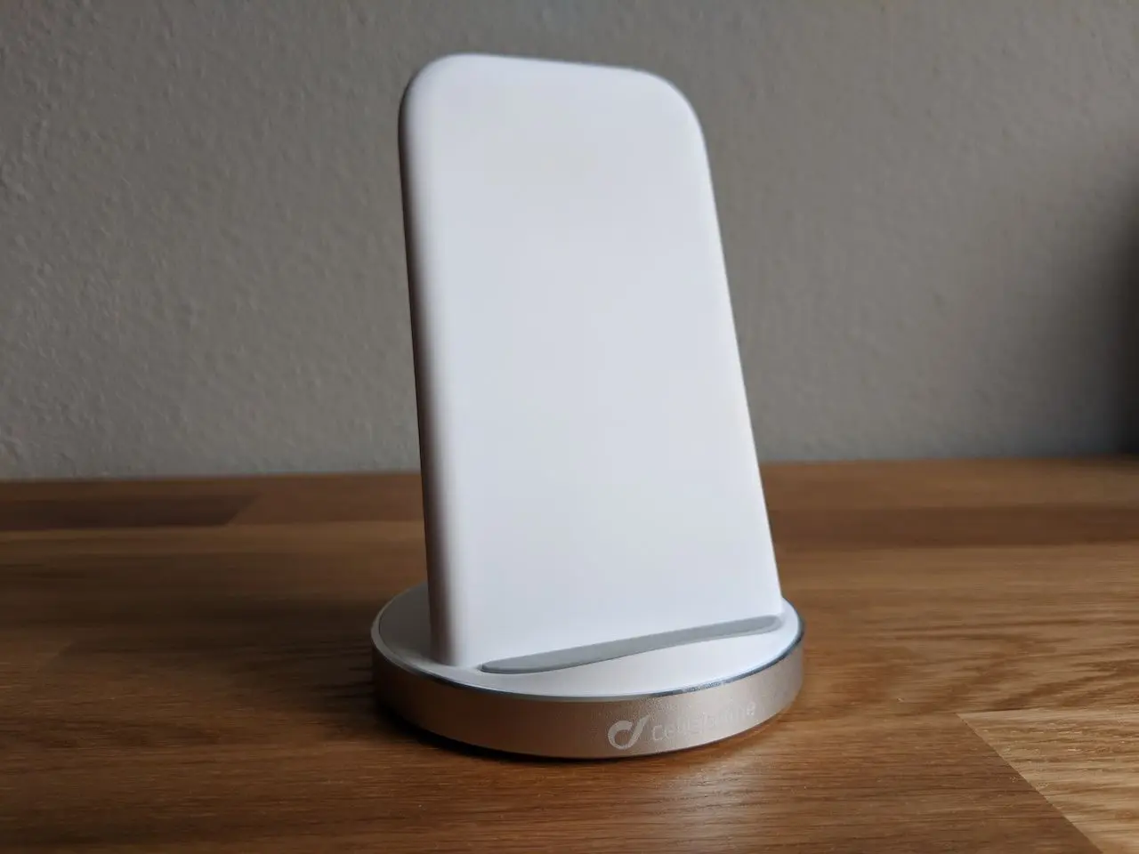 Wireless Fast Charger de Cellularline frontal
